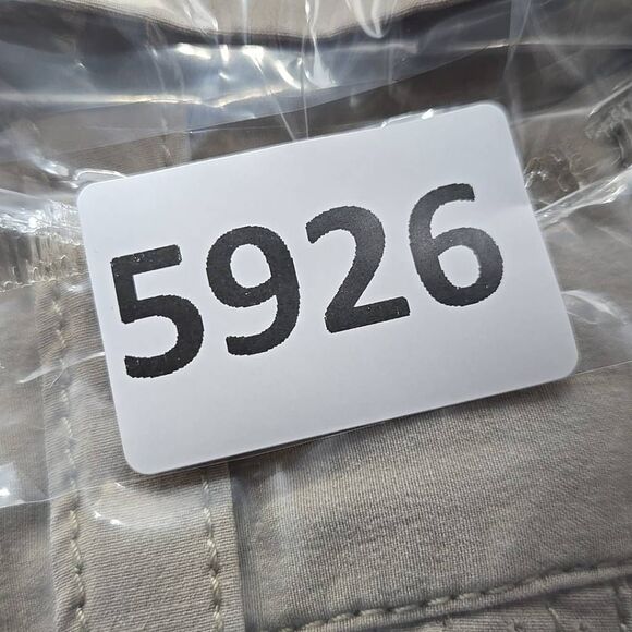 Huk Fishing Performance cargo Shorts Large - Picture 10 of 10